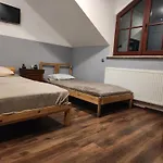 호스텔 Pod Wiekowa Sosna *