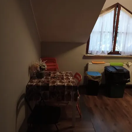 Wiekowa Sosna Kwatera prywatna