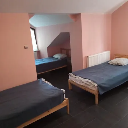 Kwatera prywatna Wiekowa Sosna