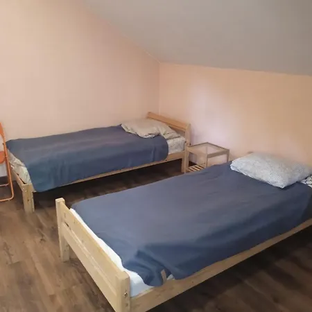 Kwatera prywatna Wiekowa Sosna *