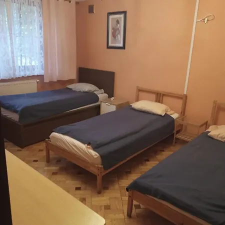 Wiekowa Sosna Kwatera prywatna