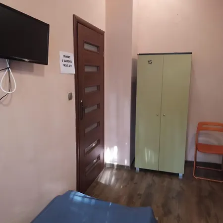 Wiekowa Sosna Homestay Zalesie Gorne