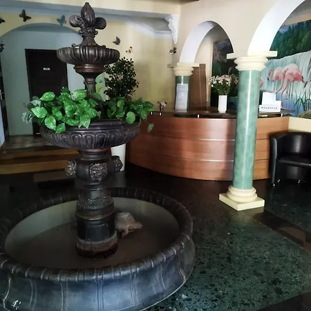 Kwatera prywatna Wiekowa Sosna