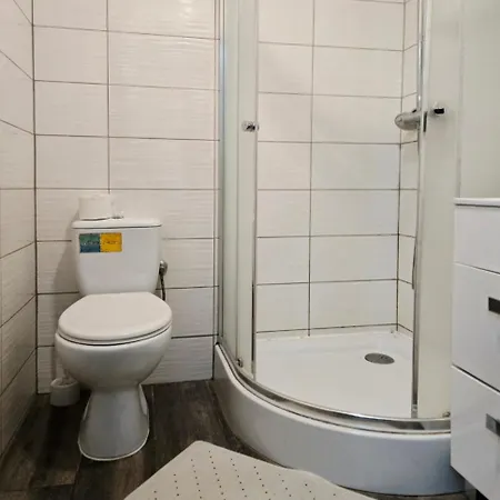 Hostal Pod Wiekowa Sosna Zalesie Gorne