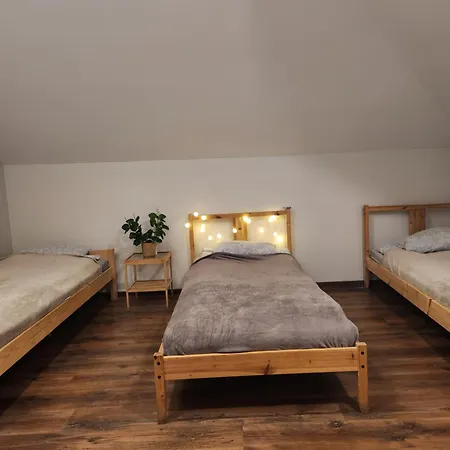 Hostal Pod Wiekowa Sosna Zalesie Gorne