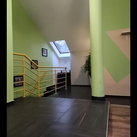 Pod Wiekowa Sosna *