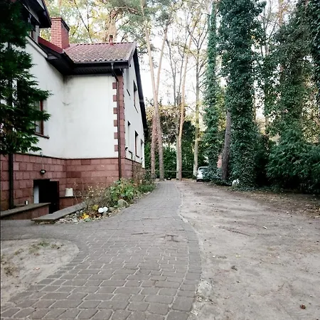 Hostal Pod Wiekowa Sosna Zalesie Gorne