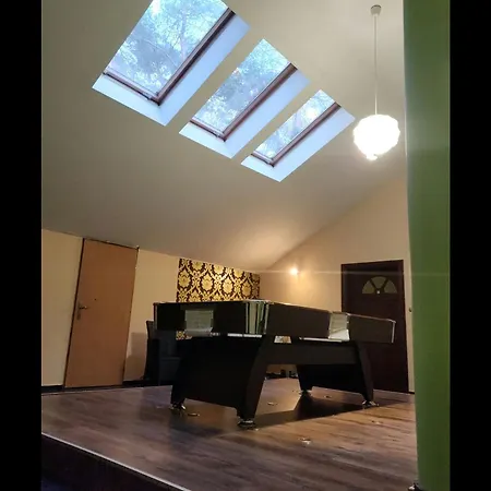 Hostal Pod Wiekowa Sosna *