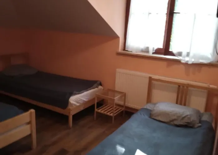 Willa Pod Wiekowa Sosna Séjour chez l'habitant Zalesie Gorne