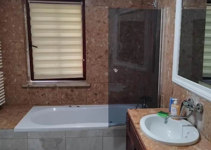 Willa Pod Wiekowa Sosna Séjour chez l'habitant *